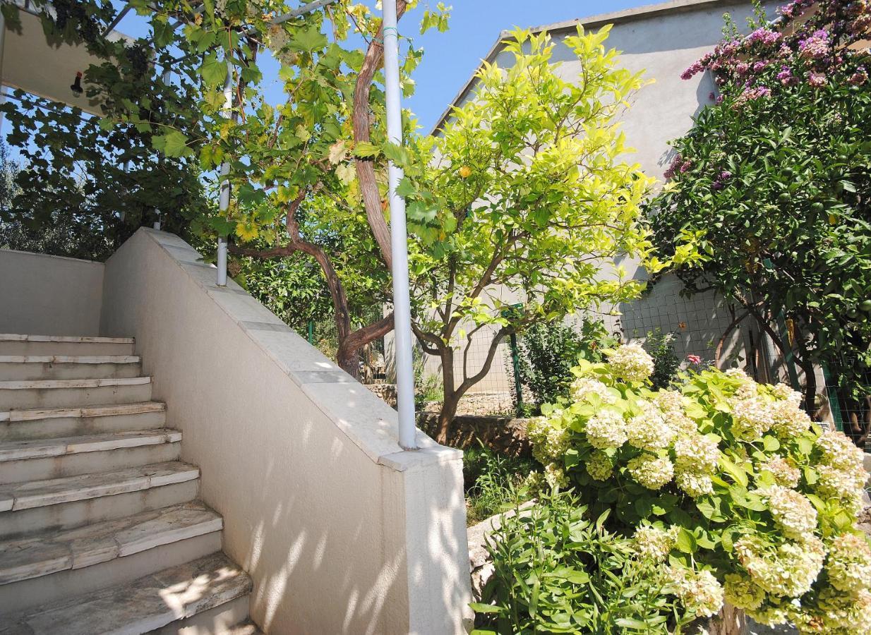 Summer Residence Near The Sea Donji Okrug  المظهر الخارجي الصورة